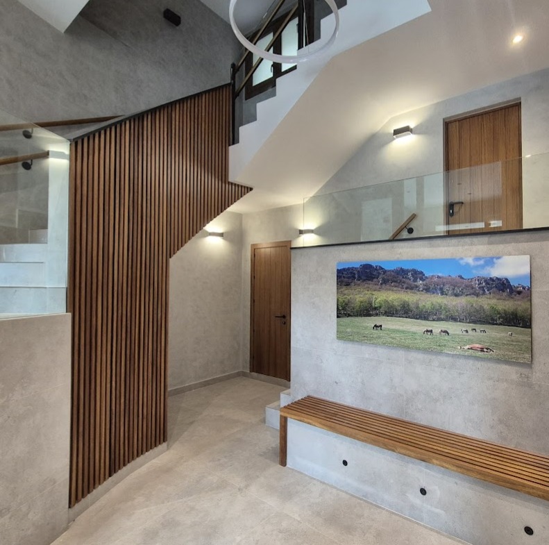 Portales  Ebanisteria KIMER Portales Interiores con Celosías