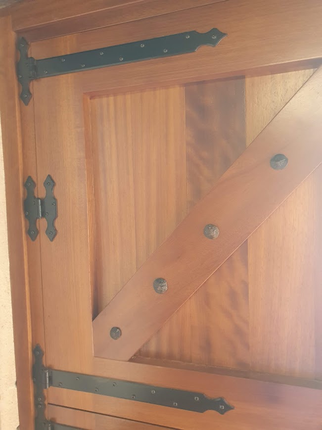 Puertas Interior Exterior. KIMER Ebanistería Carpintería