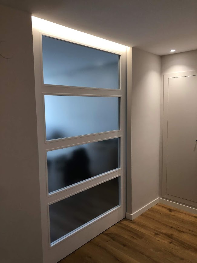 Puertas Interior Exterior. KIMER Ebanistería Carpintería